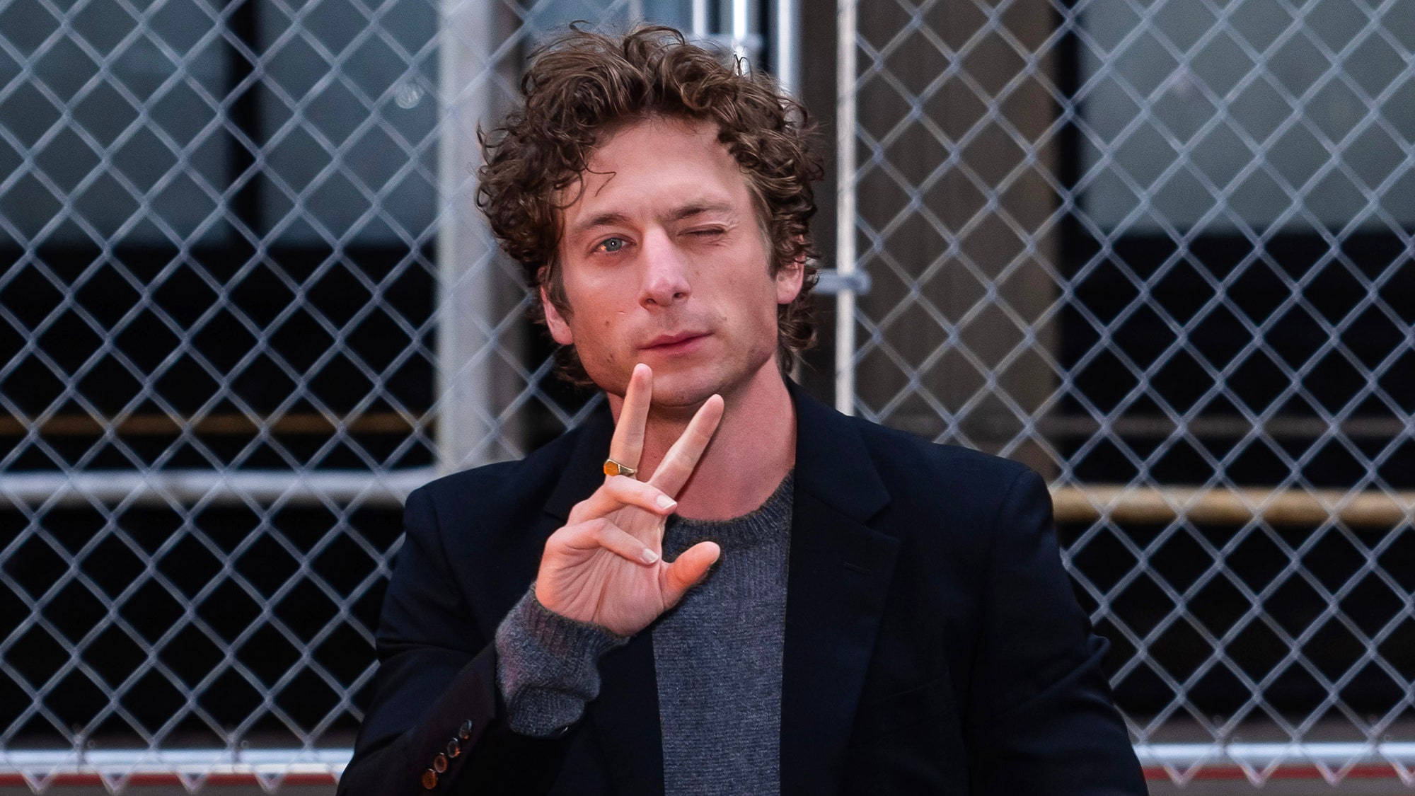 NEW YORK NEW YORK  SEPTEMBER 21 Jeremy Allen White is seen in Tribeca on September 21 2023 in New York City.