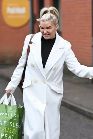 43-year old Kerry appeared to find it difficult to open her eyes as she departed Pall Mall Medical Centre in Merseyside