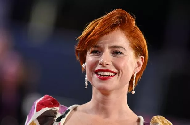 Irish actress Jessie Buckley has tied the knot with a mystery man