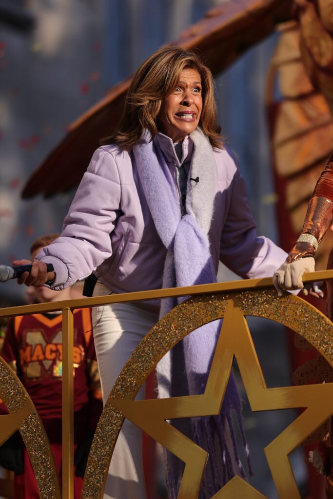 Hoda Kotb is very expressive at the 2023 Thanksgiving parade.