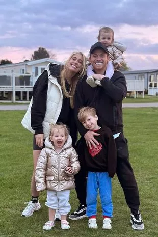 Stacey Solomon, Joe Swash and three of their children