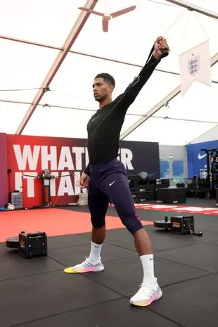 Jude Bellingham of England trains in the gym at Spa & Golf Resort Weimarer Land on June 22, 2024 in Blankenhain, Germany.