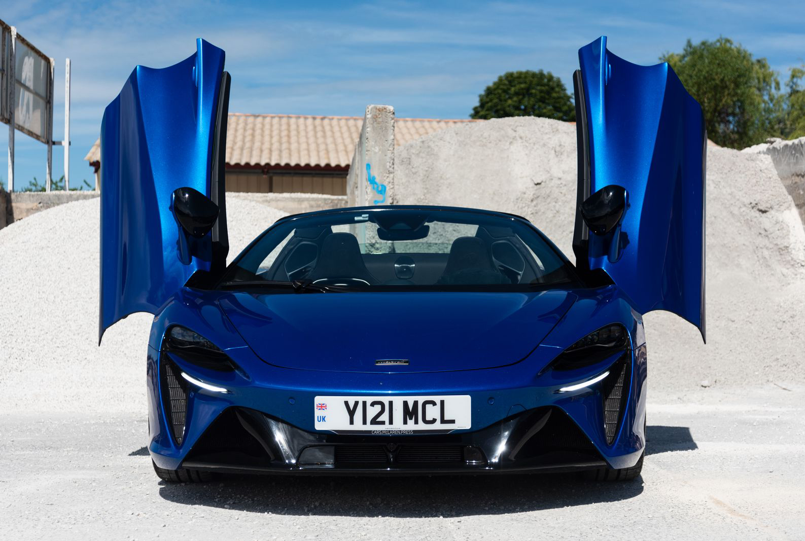 2025 Mclaren Artura Spider Front Doors Up