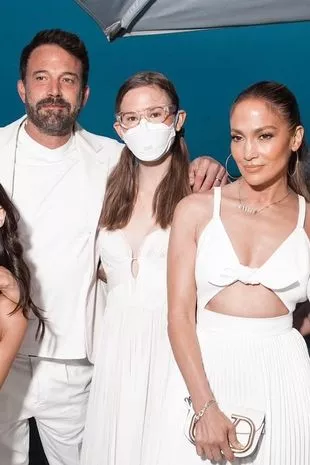 Ben Affleck and Jennifer Garner's daughter, Violet, is always seen wearing a face mask