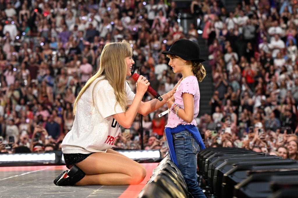 Taylor Swift and a fan